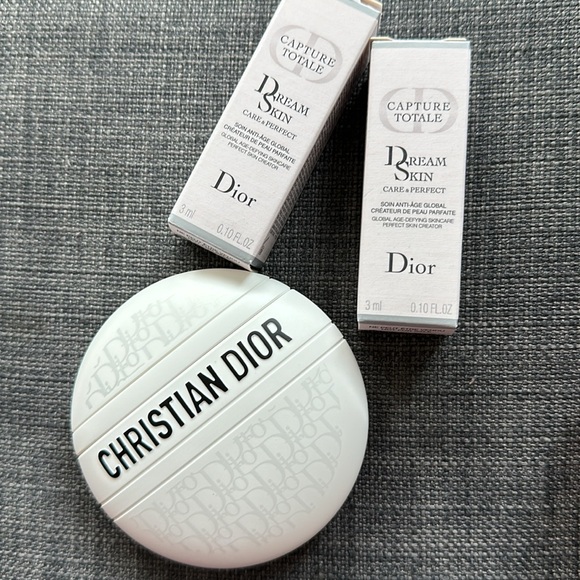 DIOR
Brand new Revitalizing Multi-Purpose Balm - Picture 4 of 4
